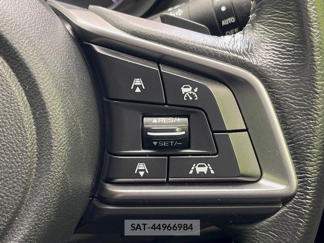 Subaru IMPREZA 2017-06 8366383-3