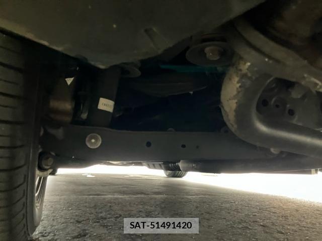 Subaru IMPREZA 2018-04 8412943-9