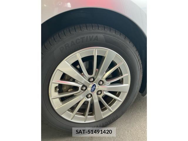 Subaru IMPREZA 2018-04 8412943-11