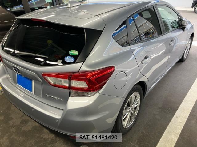 Subaru IMPREZA 2018-04 8412943-5