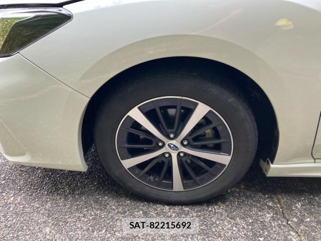 Subaru IMPREZA 2018-08 8412944-14