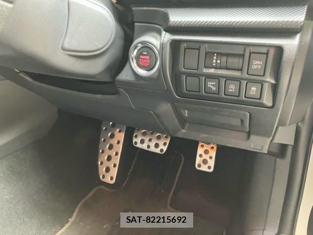 Subaru IMPREZA 2018-08 8412944-21