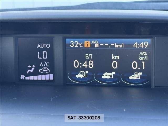 Subaru IMPREZA 2012-06 8562202-23