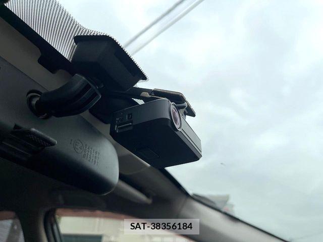 Subaru IMPREZA 2018-03 8829543-3