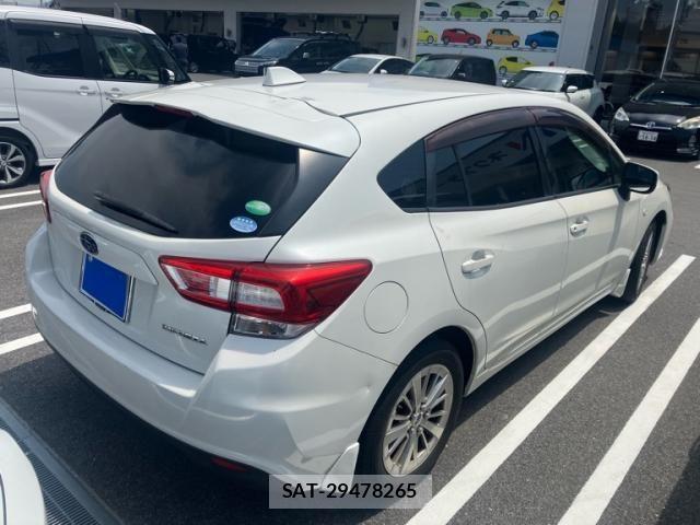 Subaru IMPREZA 2017-05 8829551-2
