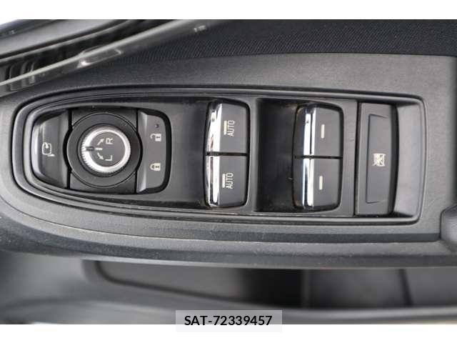 Subaru IMPREZA 2018-01 6264494-15