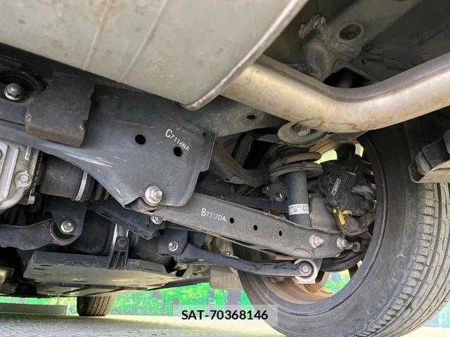 Subaru IMPREZA 2017-01 6676385-9
