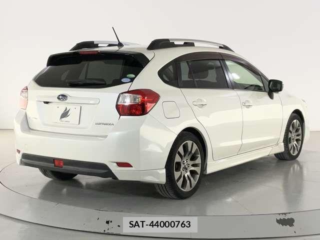 Subaru IMPREZA 2015-03 6906662-11
