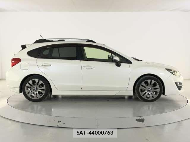 Subaru IMPREZA 2015-03 6906662-12