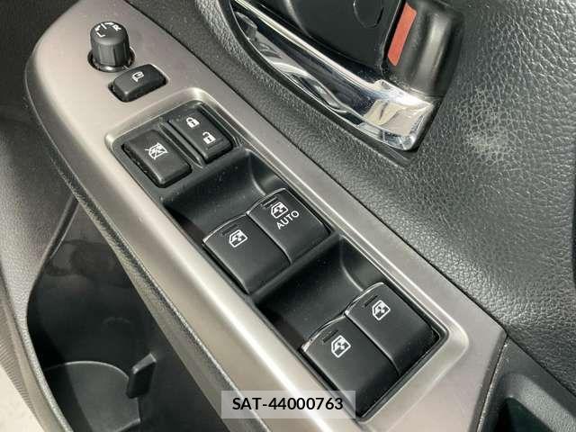 Subaru IMPREZA 2015-03 6906662-19