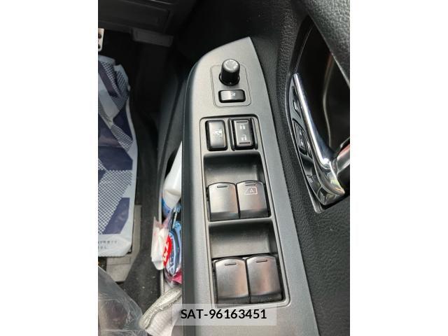 Subaru IMPREZA 2013-06 6906673-14