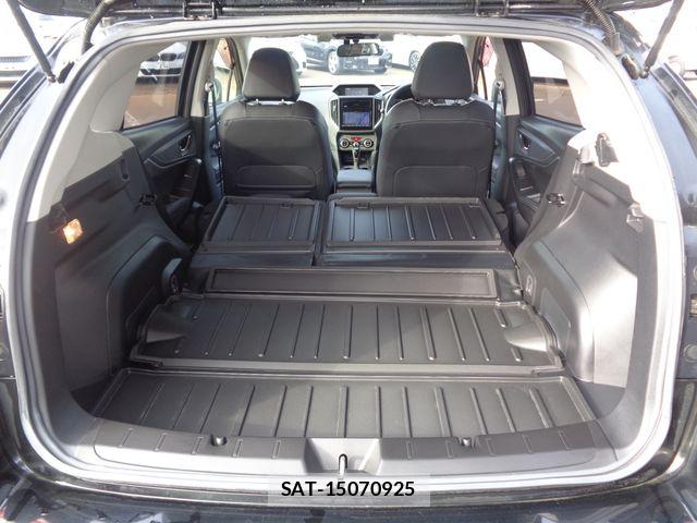 Subaru IMPREZA 2017-06 7058927-12