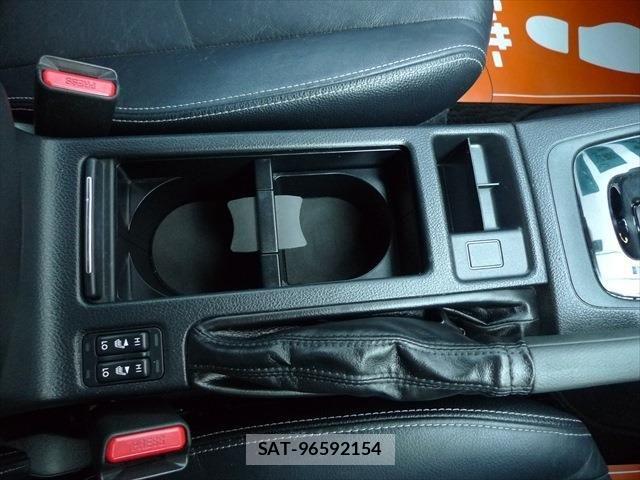 Subaru IMPREZA 2015-08 7058932-22