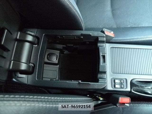 Subaru IMPREZA 2015-08 7058932-24