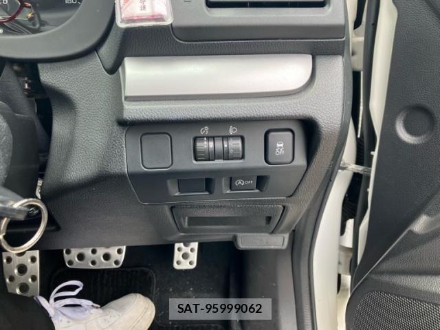 Subaru IMPREZA 2012-02 7219887-22
