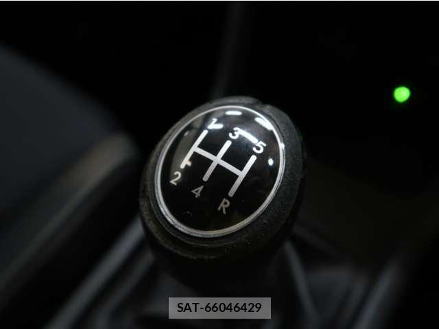 Subaru IMPREZA 2016-01 7219900-3