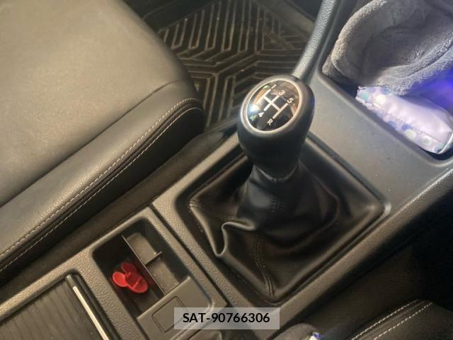 Subaru IMPREZA 2015-02 7219899-25