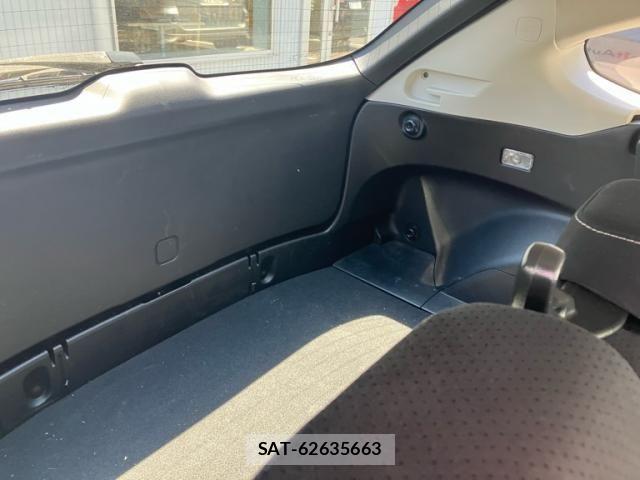 Subaru IMPREZA 2016-06 7219904-12