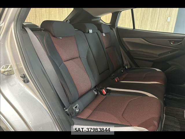 Subaru IMPREZA 2022-03 7358155-9
