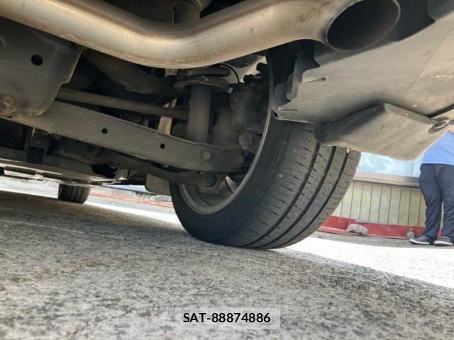 Subaru IMPREZA 2019-07 7500982-12