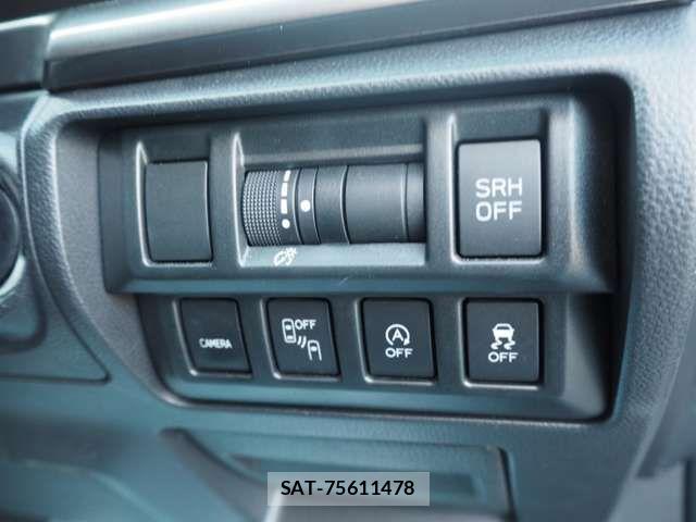 Subaru IMPREZA 2017-01 7500979-11