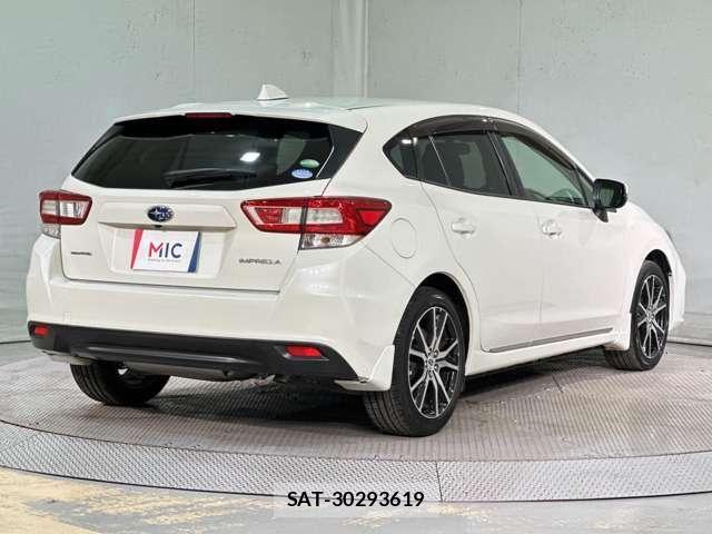 Subaru IMPREZA 2017-01 7617175-4
