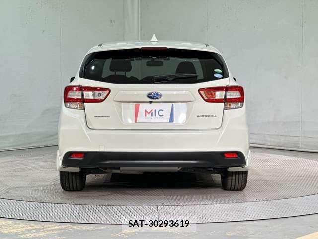 Subaru IMPREZA 2017-01 7617175-5