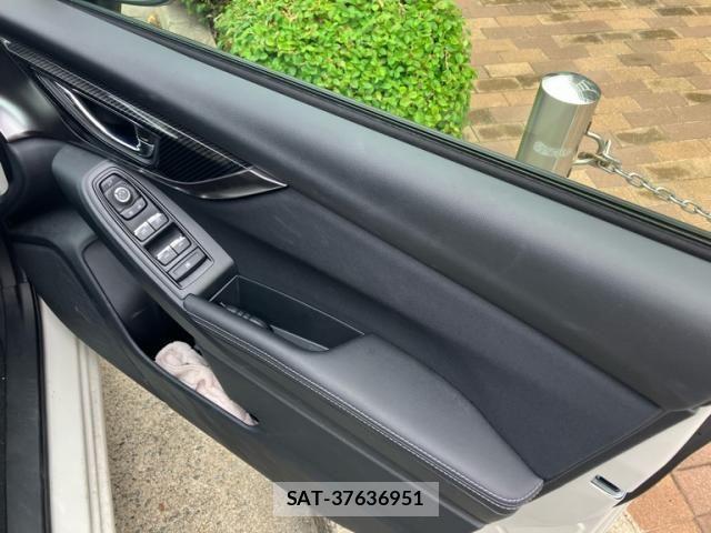 Subaru IMPREZA 2018-02 7724313-11