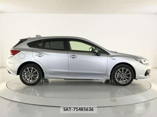 Subaru IMPREZA 2022-06 7724302-6
