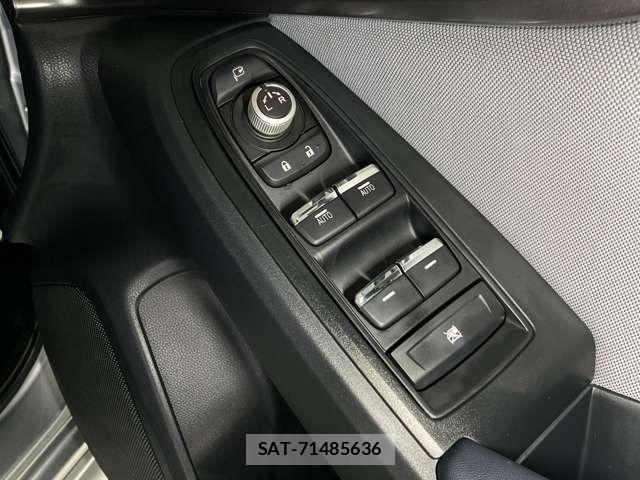 Subaru IMPREZA 2022-06 7724302-14