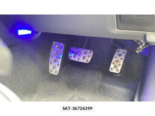 Subaru IMPREZA 2016-04 7876968-17