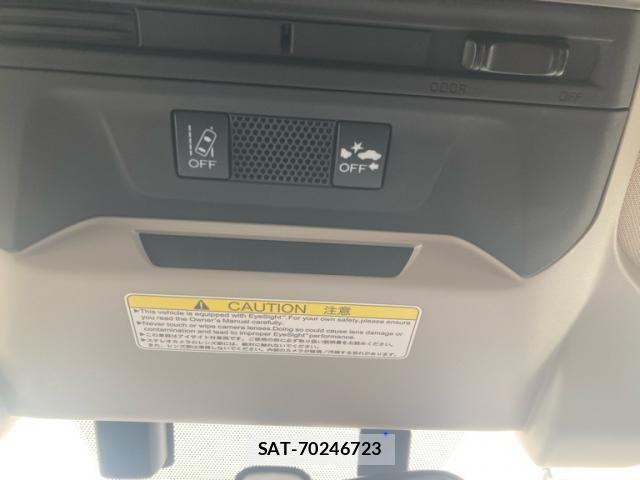 Subaru IMPREZA 2017-01 7962112-24
