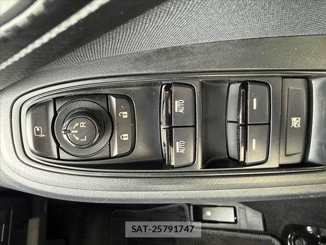 Subaru IMPREZA 2017-12 7979540-28