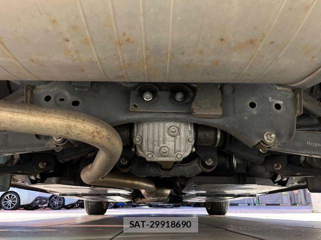 Subaru IMPREZA 2018-01 8036059-17