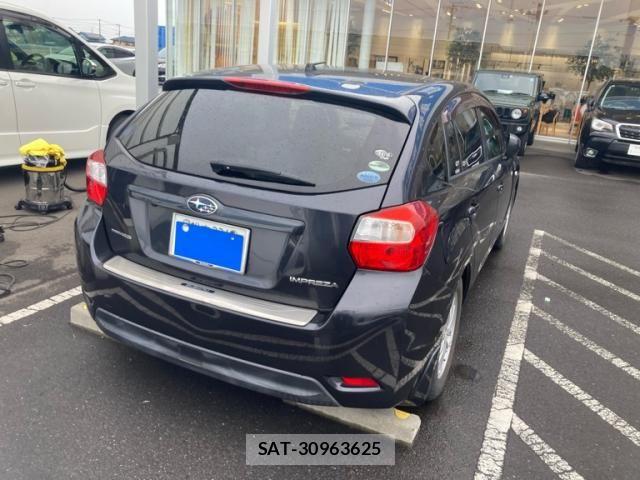 Subaru IMPREZA 2012-02 8036067-7