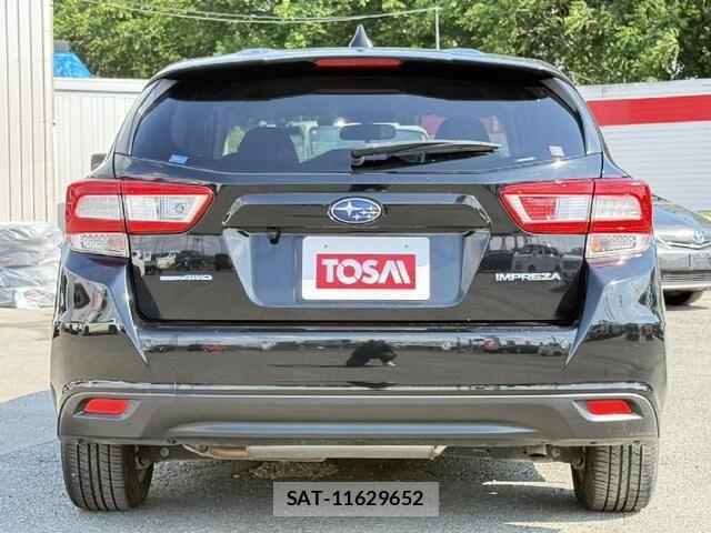 Subaru IMPREZA 2018-11 8074103-18