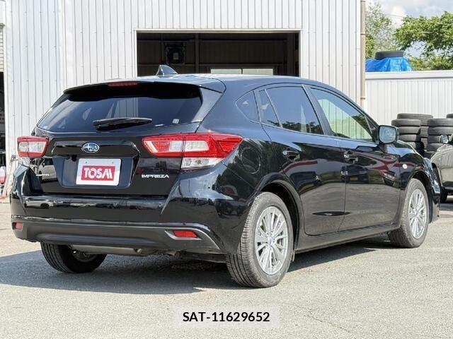 Subaru IMPREZA 2018-11 8074103-20