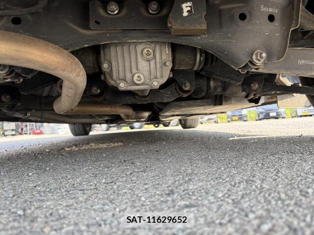 Subaru IMPREZA 2018-11 8074103-22