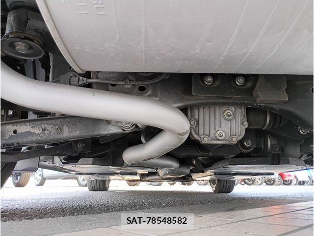 Subaru IMPREZA 2017-03 8099720-8