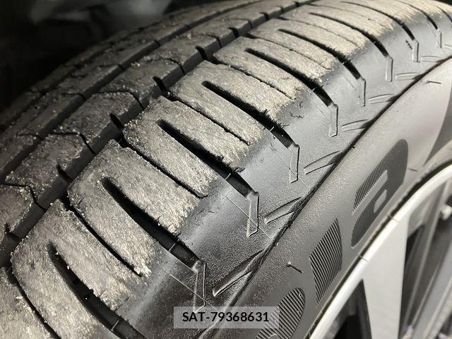 Subaru IMPREZA 2018-11 8099718-4