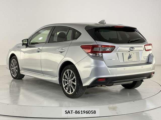 Subaru IMPREZA 2022-01 8158601-4