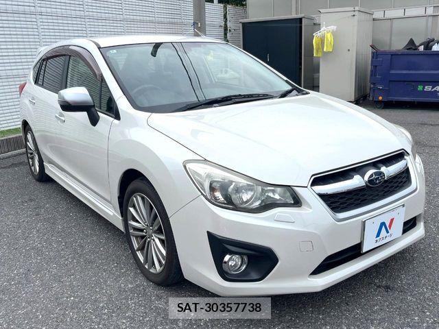 Subaru IMPREZA 2014-09 8207964-15