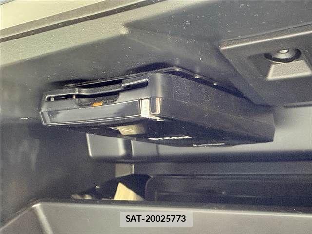 Subaru IMPREZA 2017-05 8207960-14