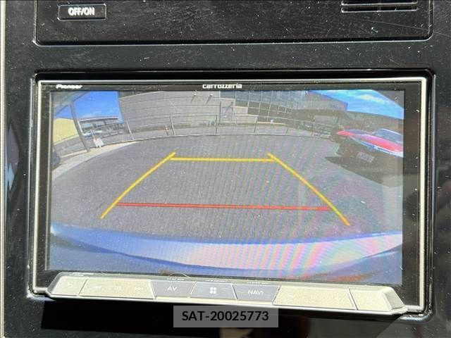 Subaru IMPREZA 2017-05 8207960-2