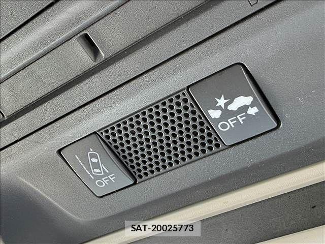 Subaru IMPREZA 2017-05 8207960-3