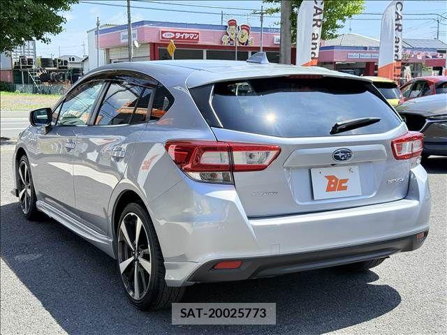 Subaru IMPREZA 2017-05 8207960-7