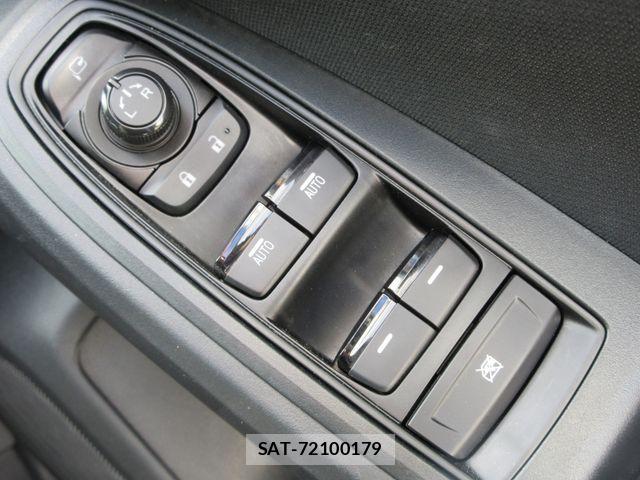Subaru IMPREZA 2018-08 8207957-12