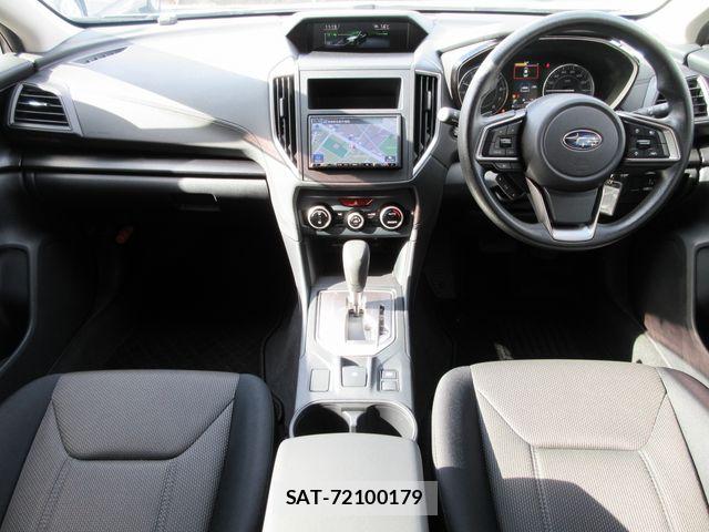 Subaru IMPREZA 2018-08 8207957-1
