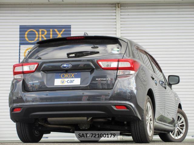 Subaru IMPREZA 2018-08 8207957-2