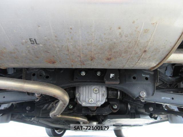 Subaru IMPREZA 2018-08 8207957-29